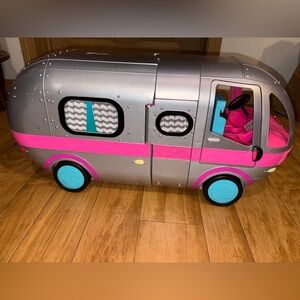 L.O.L. Surprise! Glamper Van